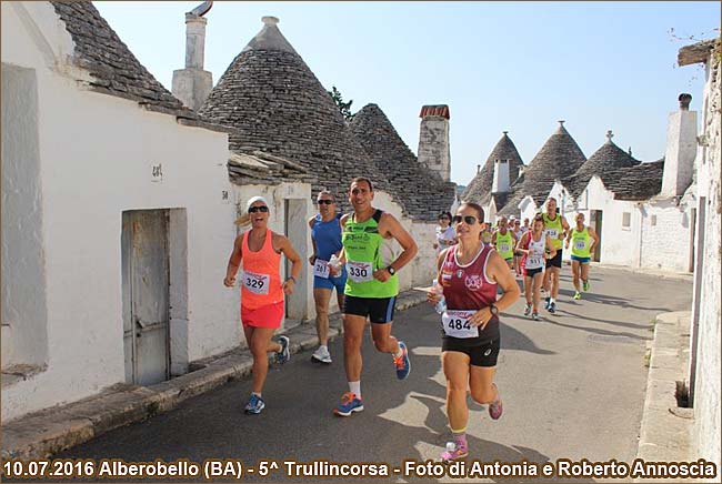 Alberobello Trullincorsa 2016