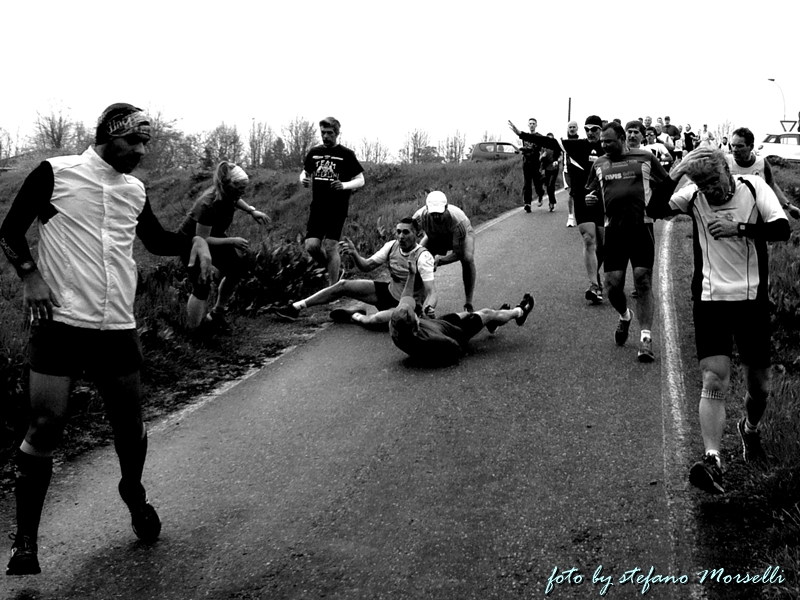 caduta gualtieri foto morselli 2016